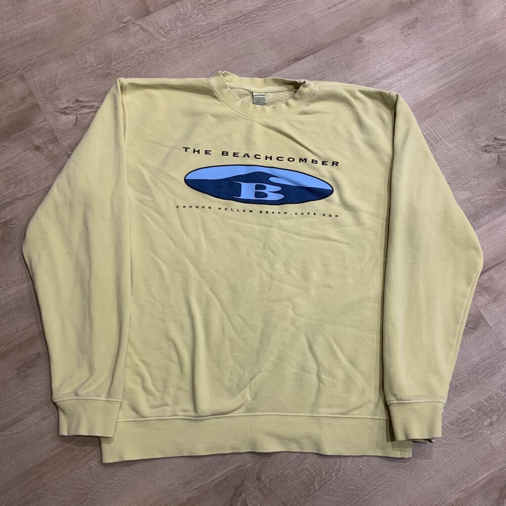 The Beachcomber Cahoon Hollow Beach Cape Cod Adult L Sweatshirt Crewneck Yellow